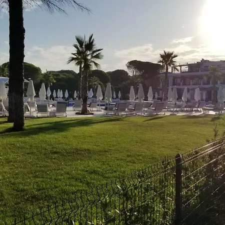 Reina 3 Lalzi Bay Lura2 Ferienhaus Durrës